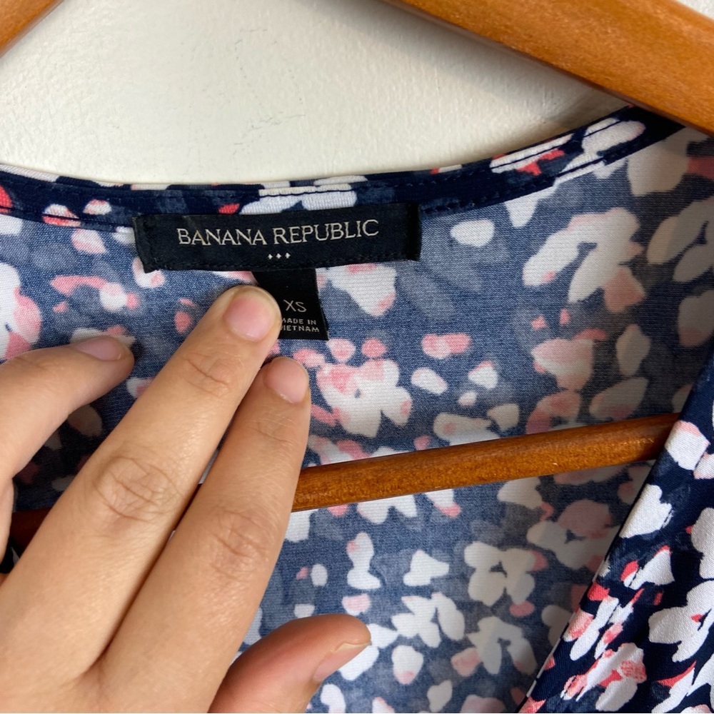 Banana Republic Blue White Pink Abstract Print Wrap‎ Dress Size XS Office - Picture 9 of 9